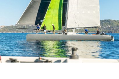 SAILING 40